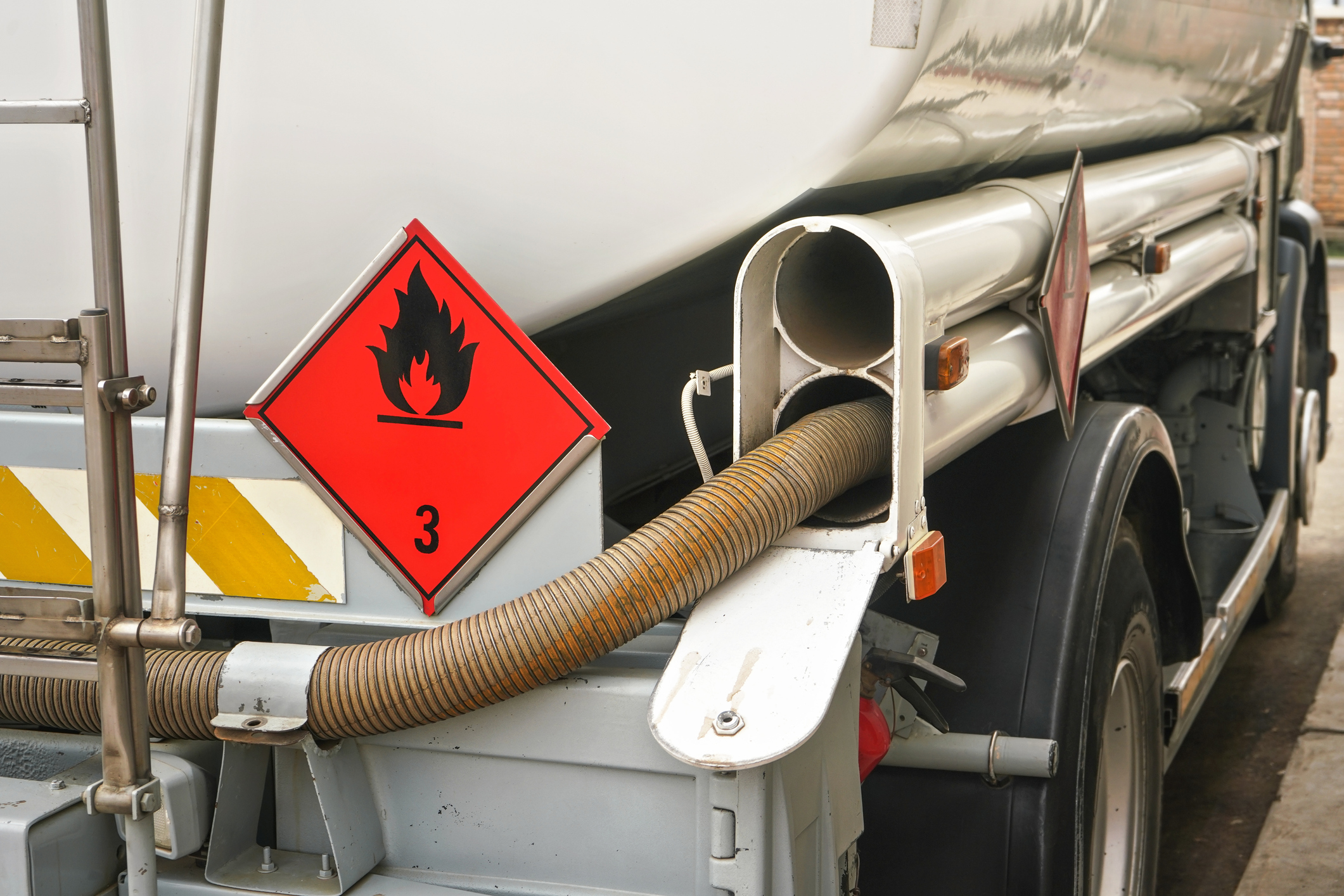 TSA grants renewal exemption for truck drivers with HAZMAT Endorsement
