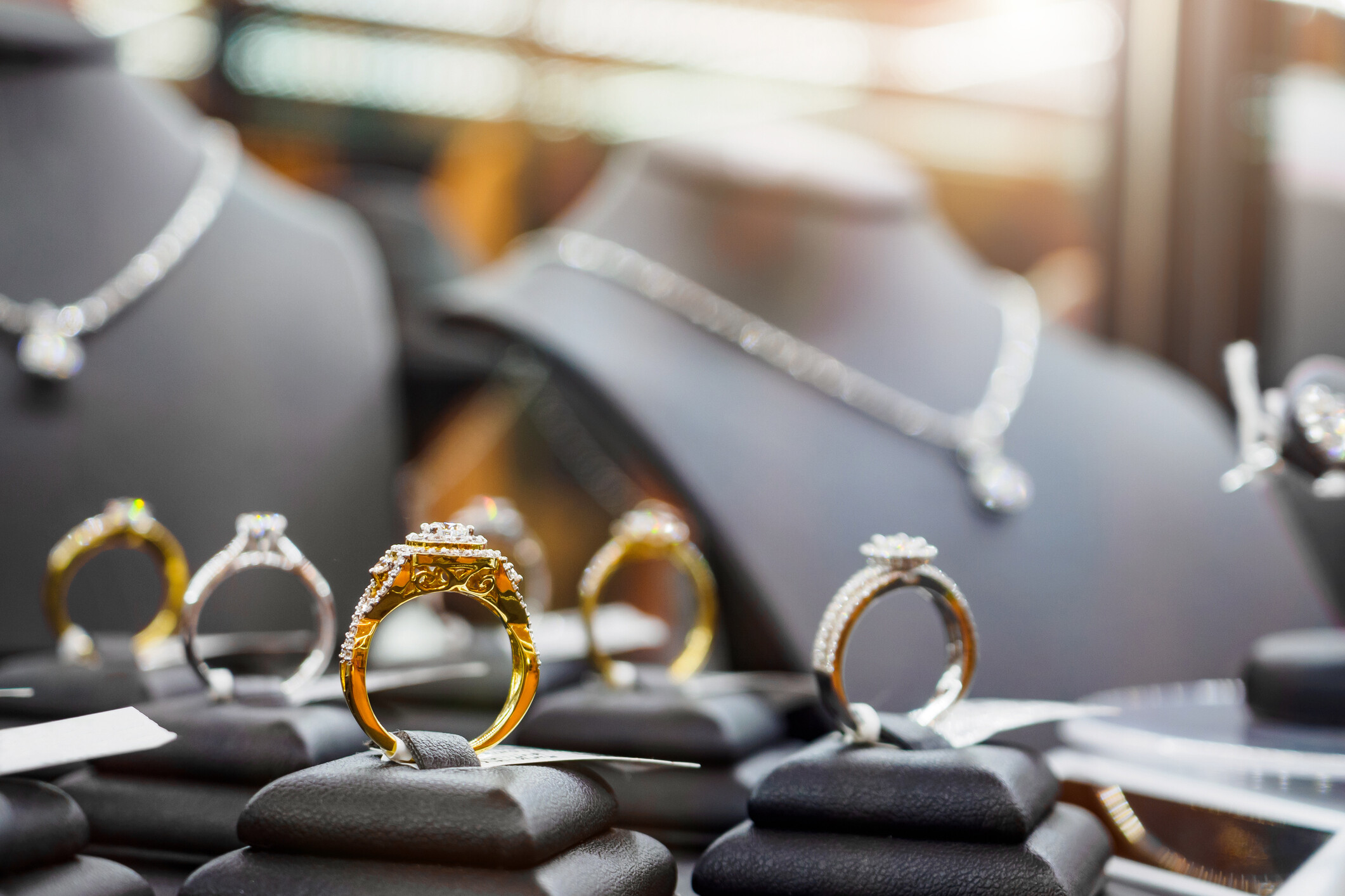 Millions in jewels stolen from armored truck in California