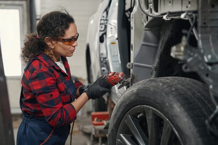Two Women Techs Compete in Rush Tech Skills Rodeo