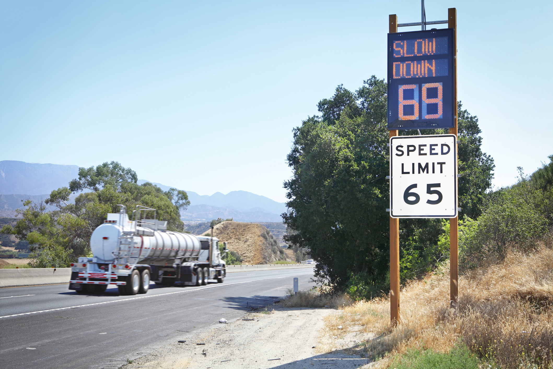 Speed Limiters: What to Know About FMCSA’s Latest Announcement