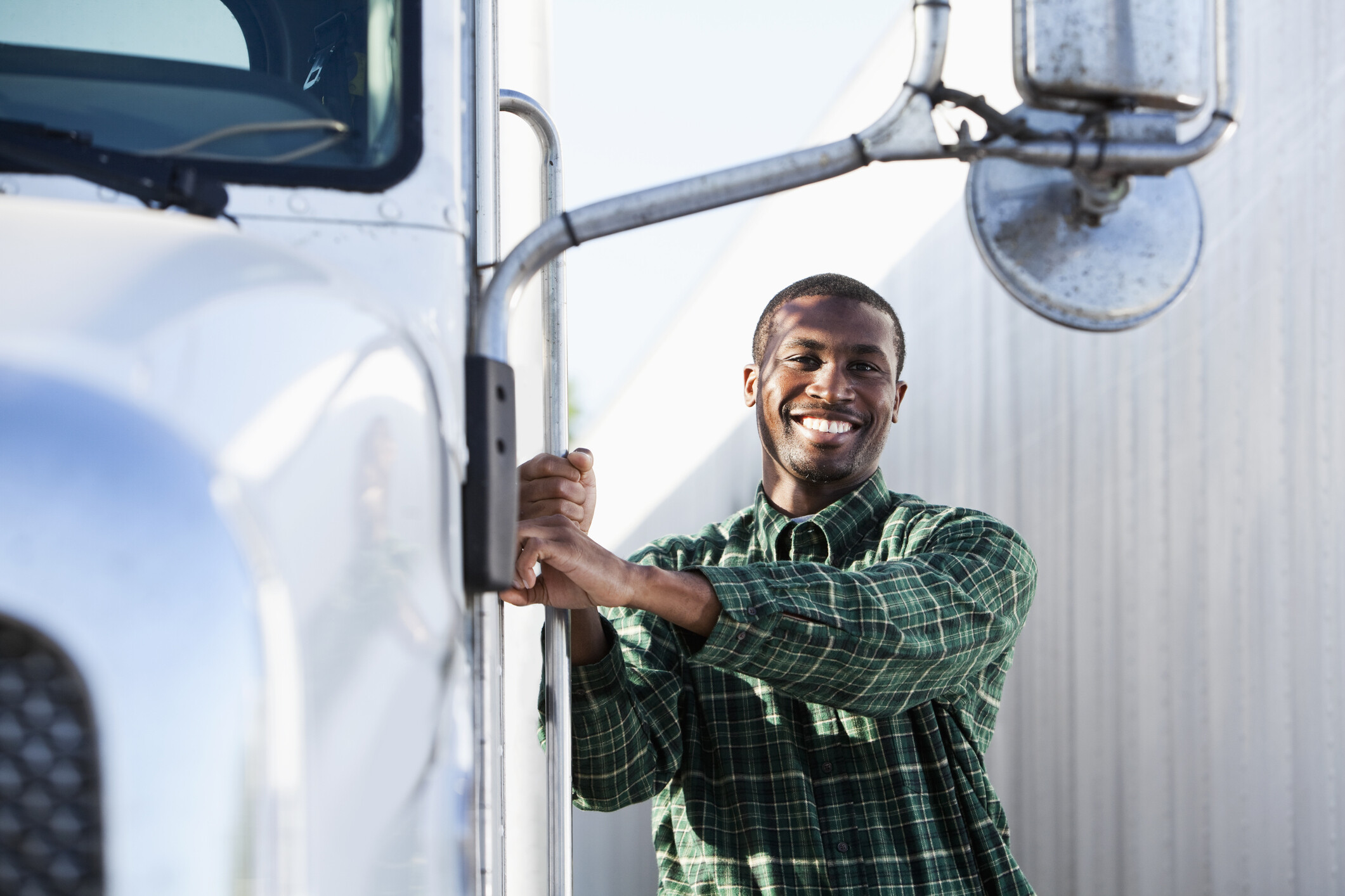 FMCSA Accepting Carrier Applications for Apprenticeship for drivers 18 – 20