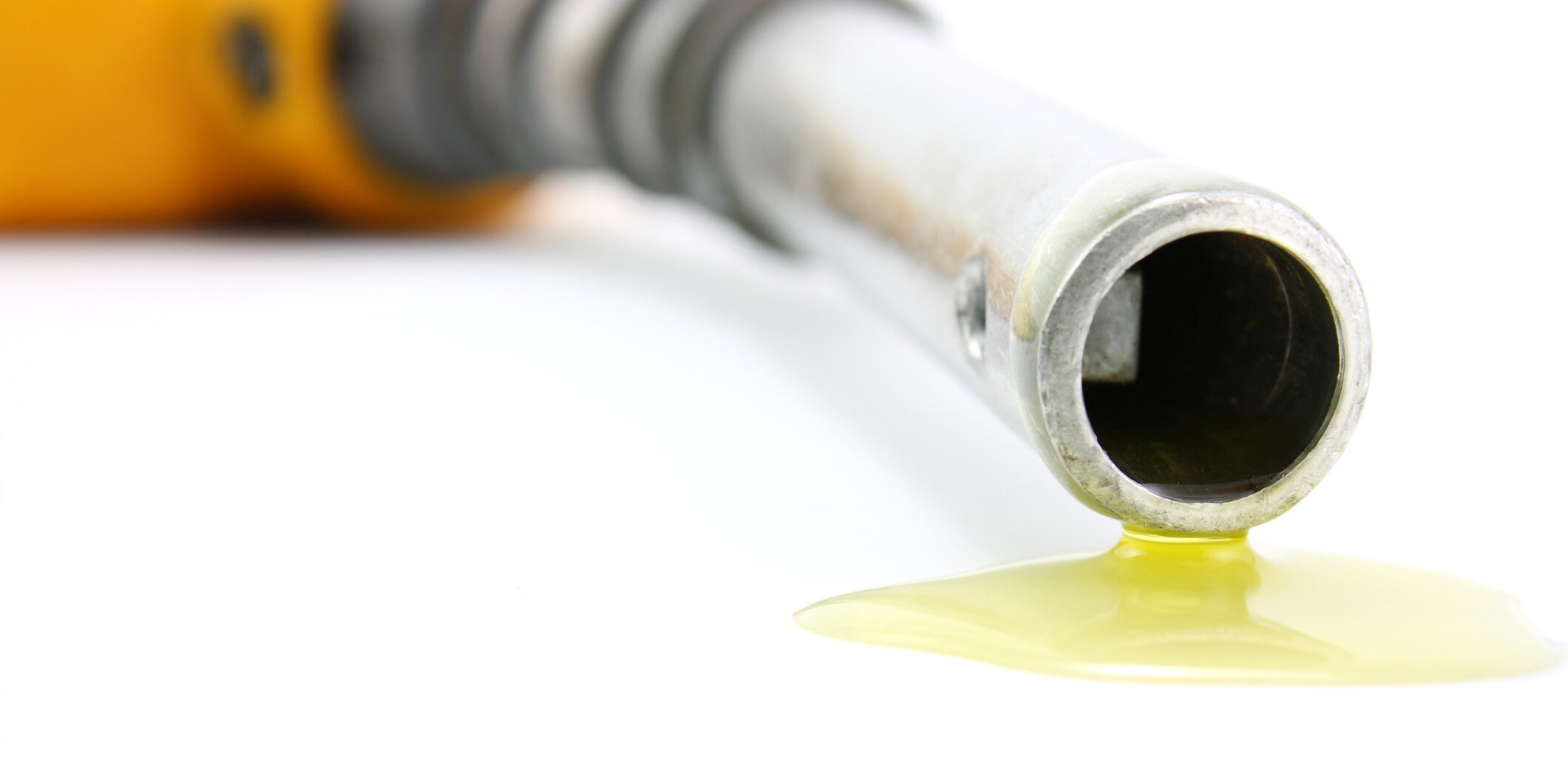 Diesel prices across U.S. drop