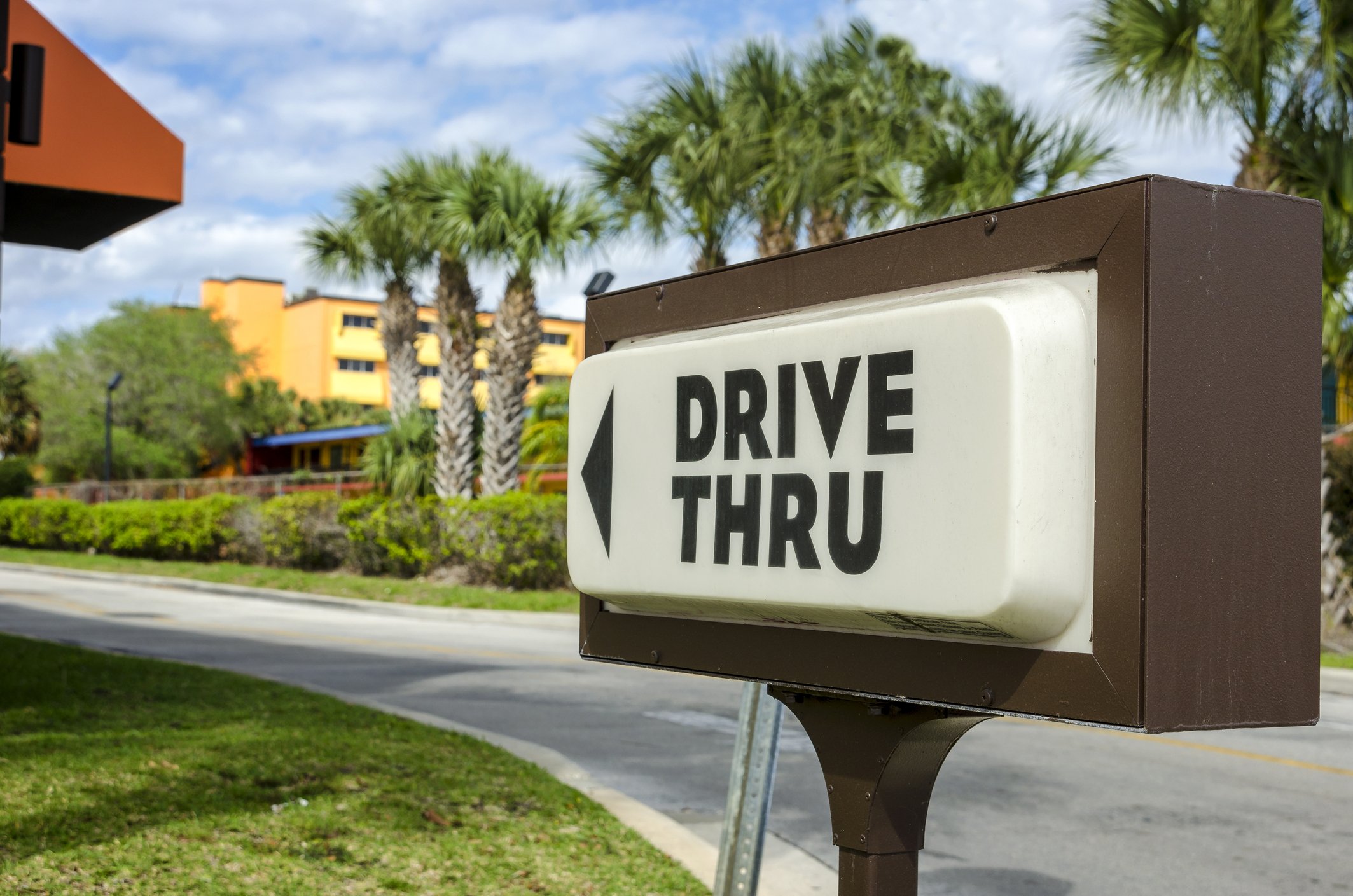 Go to this Taco Bell drive-thru with your rig!