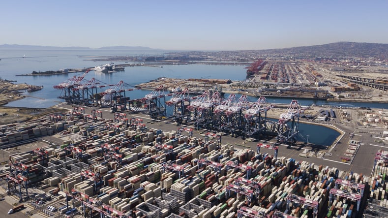 Trucking Groups Urge for Efficiency Revolution at SoCal Ports