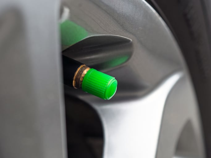 Nitrogen in Truck Tires: Do the Benefits Outweigh the Cost?