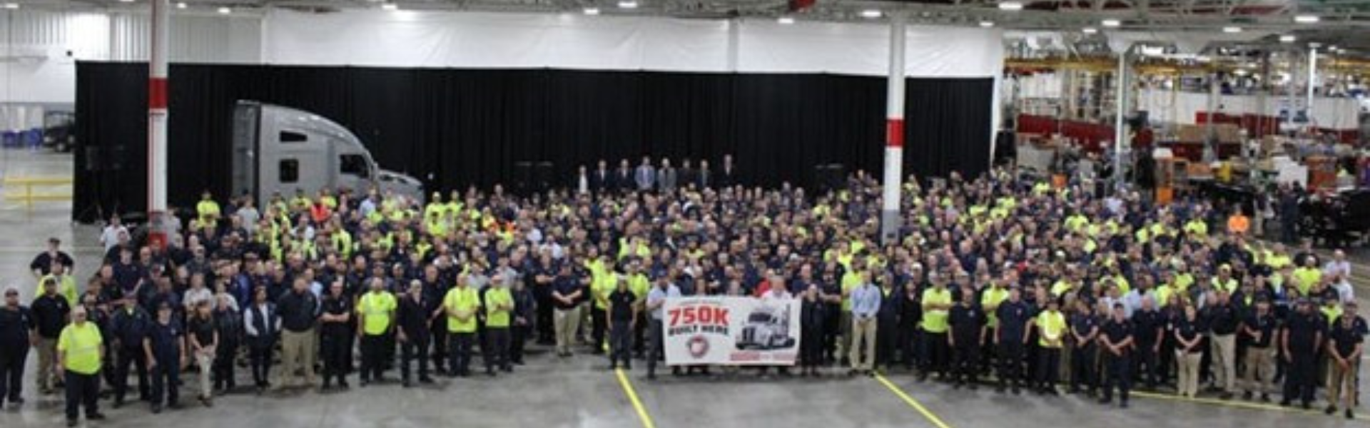 Celebrating a Milestone: Kenworth Chillicothe Plant Delivers 750,000th Truck to Heartland Express