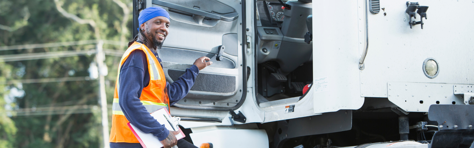 Making the Leap: A Truck Driver’s Guide to Transitioning into a Owner-Operator Career