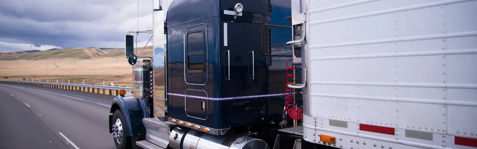 AEB Light Vehicle Rule Close to Passing, What This Means for Truckers