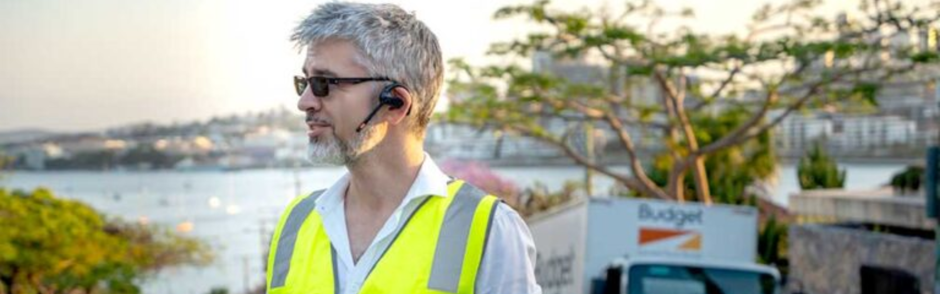 EKSAtelecom S30: Open-Ear Headset for Truck Driver Comfort and Safety