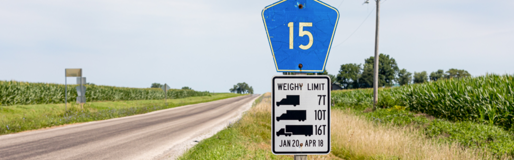 weight limits sign on road