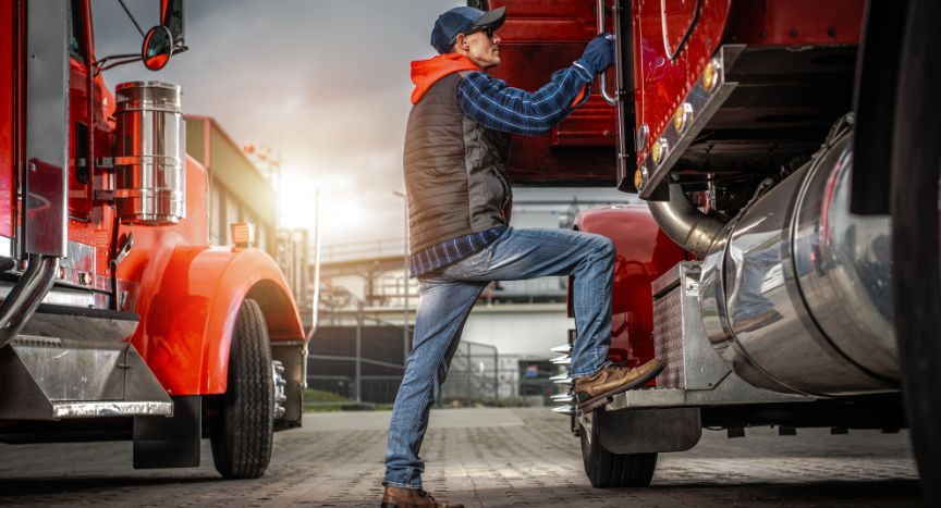 Compare CDL training schools in Missouri and learn what new drivers should evaluate before enrolling in a truck driving program.