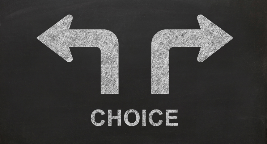 Compare the Freightliner Cascadia and Volvo VNL, including driver comfort, visibility, sleeper design, technology, fleet adoption, and key differences that truck drivers should know.