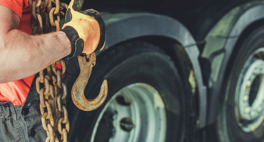 Learn how commercial truck tire chain laws differ by state, including where drivers must carry chains, where chain controls are used, and what to know before traveling through winter conditions.